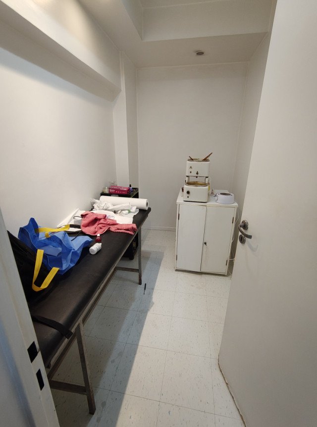 Larrea 1200 Barrio Norte Local 4  ambientes  En Venta -16
