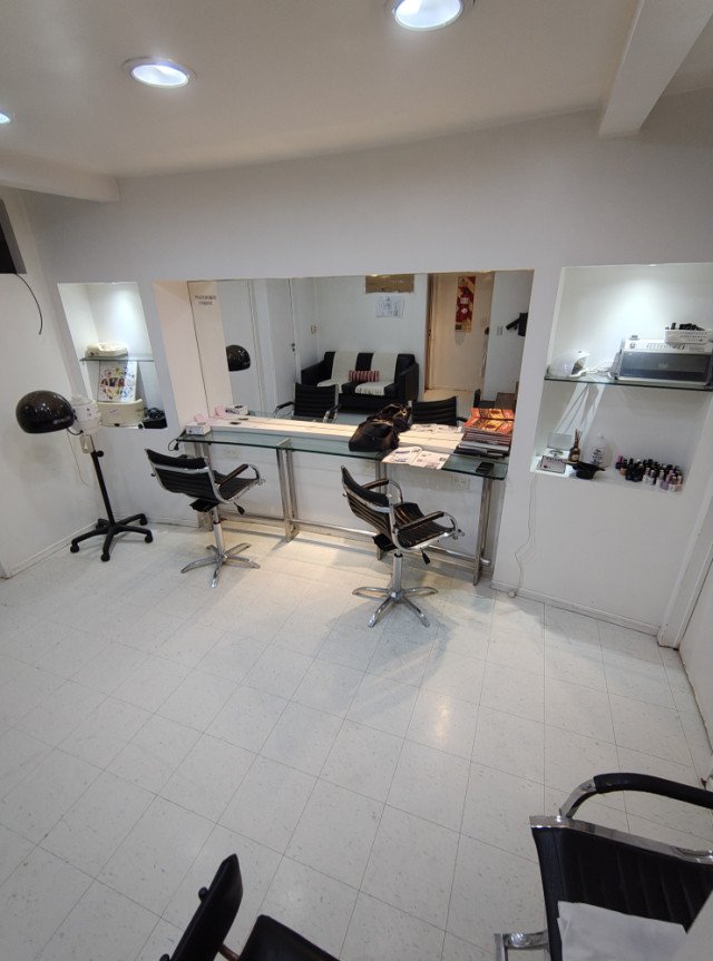 Larrea 1200 Barrio Norte Local 4  ambientes  En Venta -26