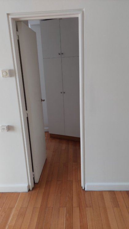 2 AMBIENTES DE (45M2) ALQUILER CON EXPENSAS Y ABL INCLUIDAS, LUMINOSO, CON BALCON AL FRENTE